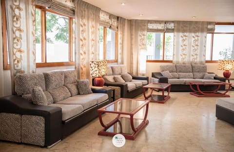 Palm Beach Club Apartamentos Carihuela Apartment in Torremolinos