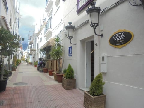 TAK Boutique Old Town con Parking bajo disponibilidad hasta 15 marzo 2026 Bed and Breakfast in Marbella