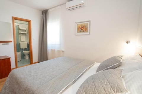 Pansion Villa Bok Hotel in Novalja