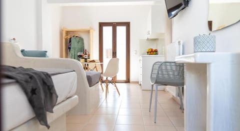 Depis Place & Apartments Hotel in Naxos