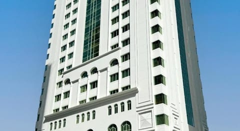 Howard Johnson by Wyndham Abu Dhabi Hotel in Abu Dhabi