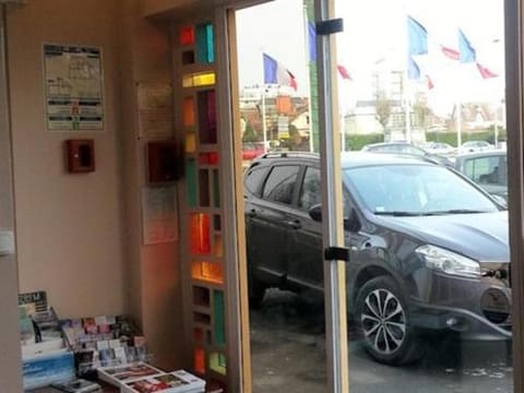 Hôtel Le Hussard Hotel in Alençon