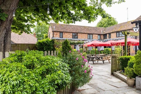 Crown & Horns Hotel in South Oxfordshire District