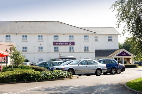 Premier Inn Cheltenham Central - West/A40 Hotel in Cheltenham