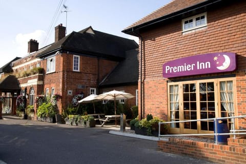 Premier Inn Colchester - Cowdray Avenue Hotel in Colchester