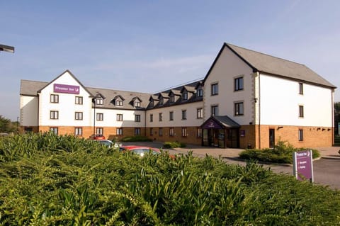 Premier Inn Gloucester - Barnwood Hotel in Gloucester