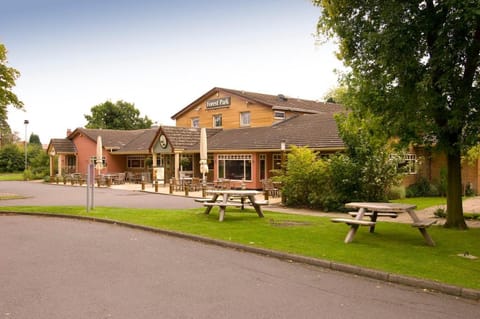 Premier Inn Leicester - Forest East Hotel in Leicester