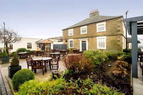 Premier Inn St. Neots - Colmworth Park Hotel in Huntingdonshire District