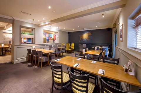 Premier Inn St. Neots - Colmworth Park Hotel in Huntingdonshire District