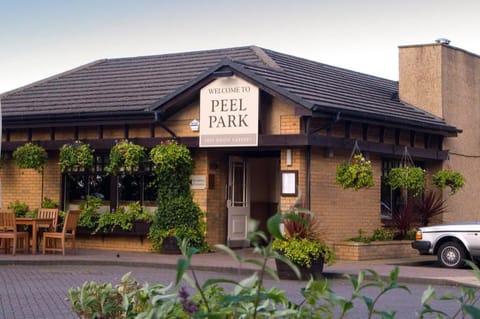 Premier Inn Glasgow East Kilbride Peel Pk Hotel in East Kilbride