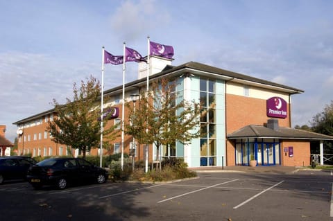 Premier Inn Reading - Caversham Bridge Hotel in Reading