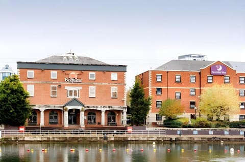 Premier Inn Manchester Salford Quays Hotel in Salford