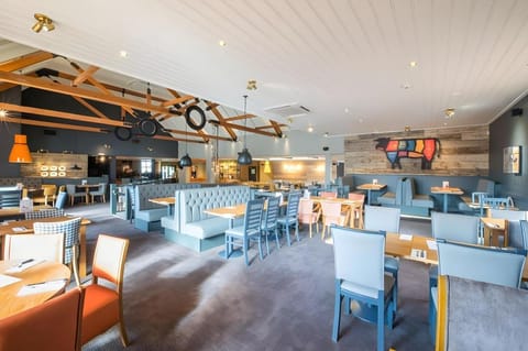 Premier Inn Swindon West - M4 J16 Hotel in Swindon