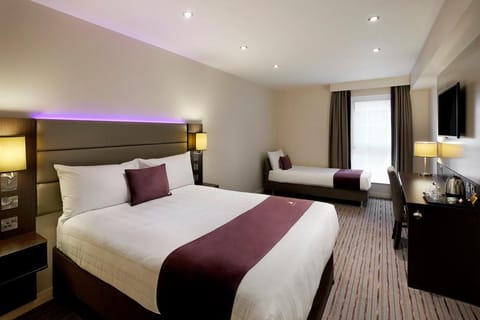 Premier Inn Swindon West - M4 J16 Hotel in Swindon