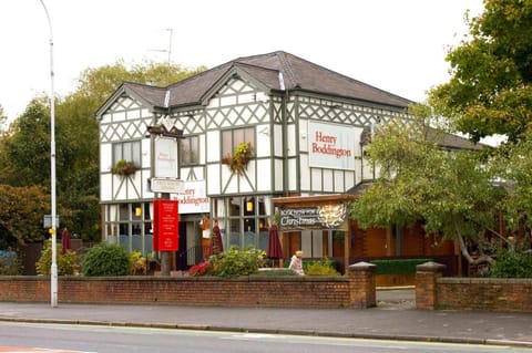 Premier Inn Manchester - Swinton Hotel in Salford