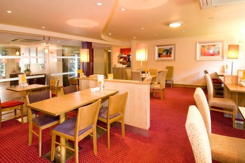 Premier Inn Birmingham Hall Green Hotel in Shirley