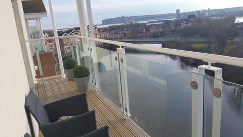 Century Wharf Apartments by Urban Space Apartment in Cardiff