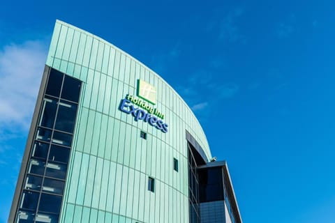 Holiday Inn Express Dundee By IHG Hotel in Dundee