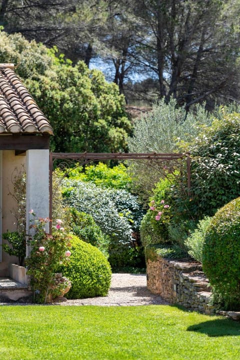 Mas de l'Oulivié Hotel in Les Baux-de-Provence
