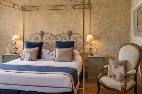 Mas de l'Oulivié Hotel in Les Baux-de-Provence