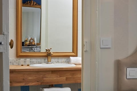 Hôtel De France Et De Guise - 1891 Hotel in Blois