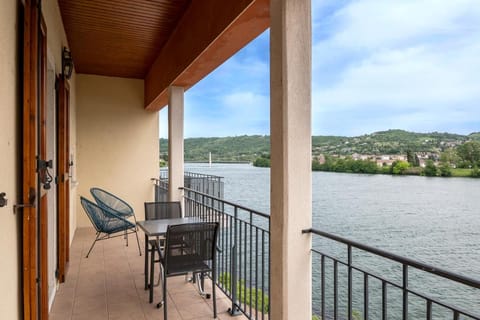 Hôtellerie Beau Rivage Hotel in Condrieu