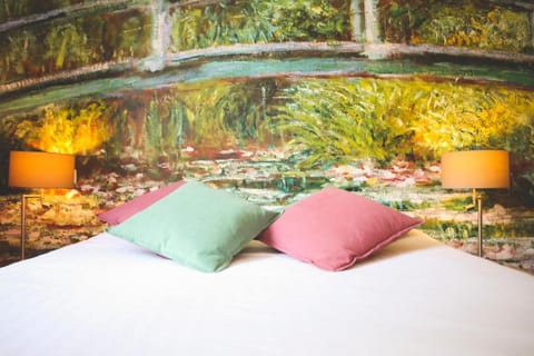 Domaine De La Corniche Hotel in Île-de-France