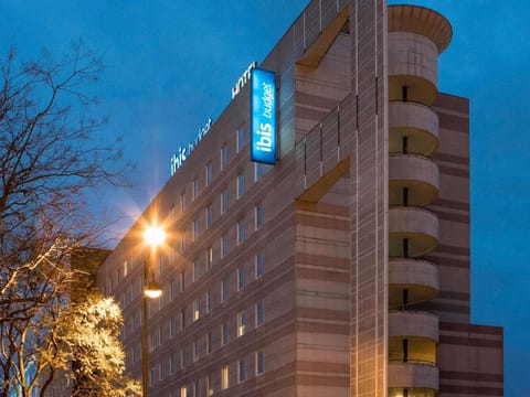 ibis budget Paris Porte De Montmartre Hotel in Paris
