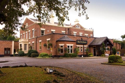 Premier Inn Wirral - Childer Thornton Hotel in Ellesmere Port