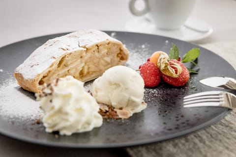 Hotel Regina Apartment hotel in Soelden