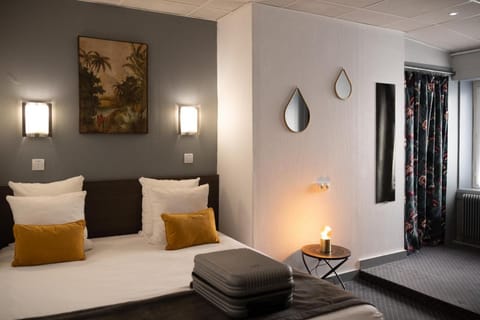 Hotel de Normandie Hotel in Lyon