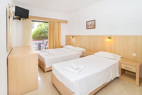 Hanioti Grand Victoria Hotel in Chaniotis