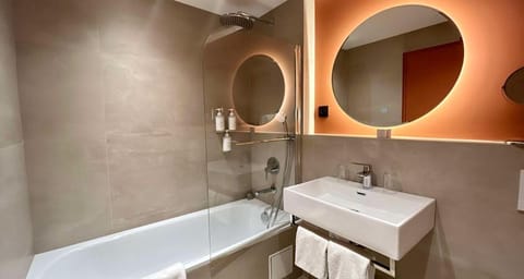 Best Western Plus Au Grand Saint Jean Hotel in Beaune