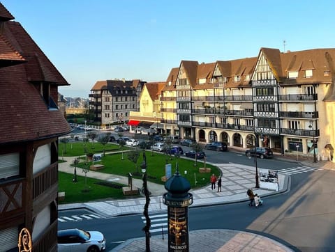 Le Trophée By M Hôtel Spa Hotel in Deauville