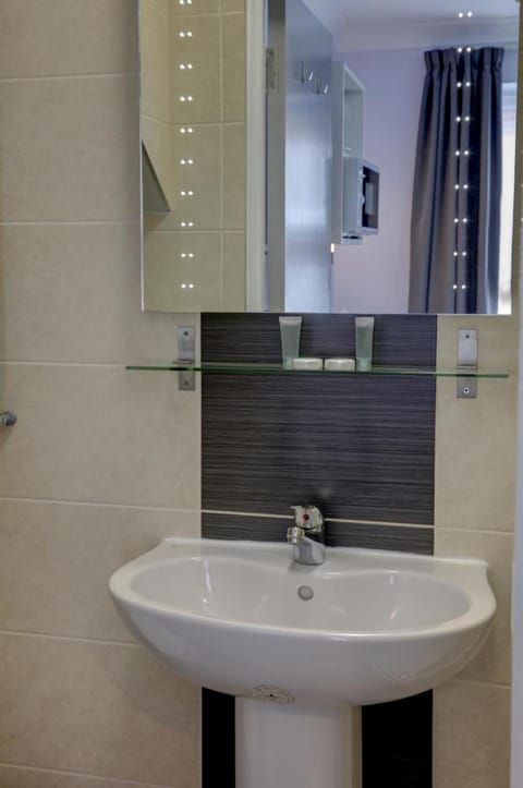 Sure Hotel by Best Western Reading Hotel in Reading