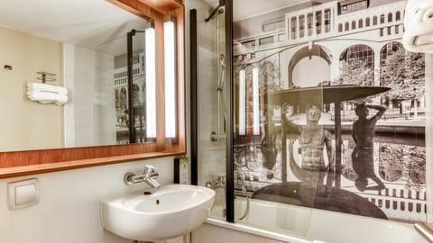 Campanile Besancon-Ouest Chateaufarine Hotel in Besançon