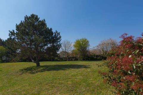 Hotel Campanile Chantilly Sud - Luzarches Hotel in Île-de-France