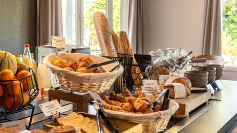 Campanile Paris Ouest - Gennevilliers Port Hotel in Île-de-France