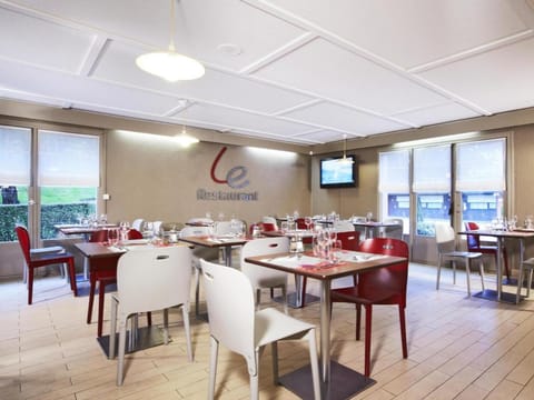 Kyriad Direct Evreux Hotel in Normandy