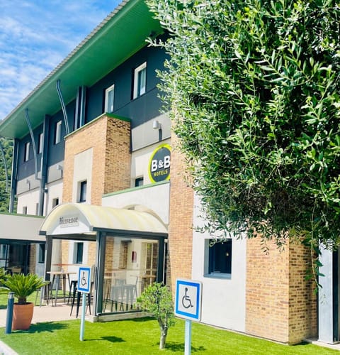 B&B HOTEL Aubagne Gemenos Hotel in Gémenos