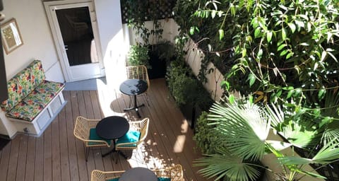 Hotel Apolonia Paris Montmartre; Sure Hotel Collection by Best Western Hotel in Paris