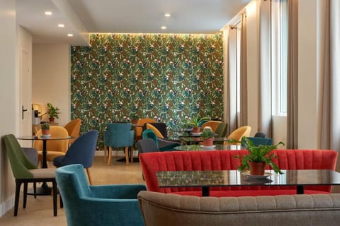 Hotel Apolonia Paris Montmartre; Sure Hotel Collection by Best Western Hotel in Paris