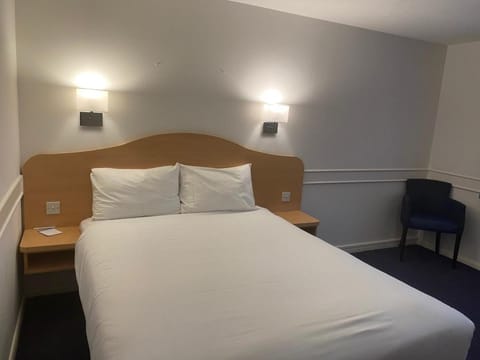 Days Inn Michaelwood M5 Hotel in Stroud District