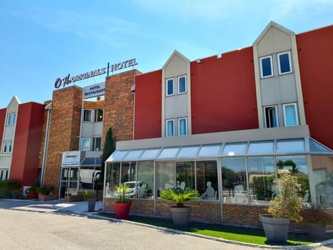 The Originals City Hôtel Marseille Aéroport Hotel in Marignane