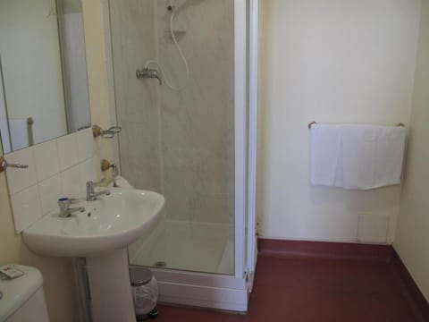 ML Lodge Hotel in Cardiff