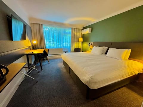 Holiday Inn Newport By IHG Hotel in Newport