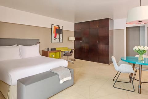 Fraser Suites Harmonie Paris La Defense Apartment hotel in Puteaux