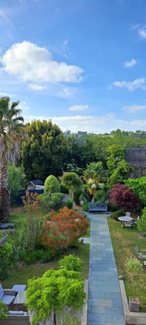 Hôtel Traiteur Les Ormes, The Originals Relais Hotel in Barneville-Carteret