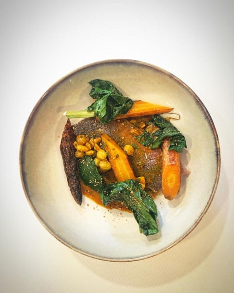 Logis Le Cheval Blanc et Le Clovis Hotel in Centre-Val de Loire