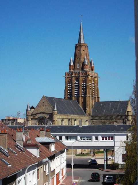 Hôtel Pacific Hotel in Calais